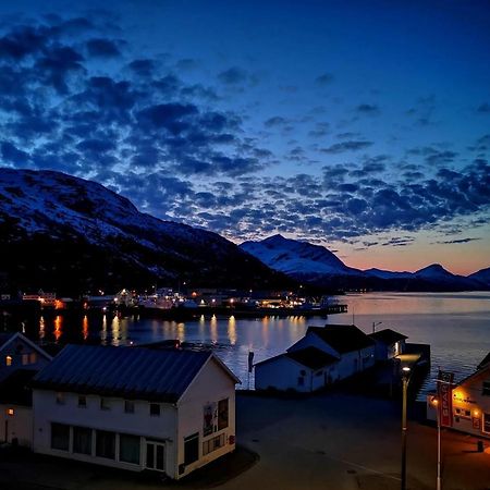 The Old Harbour Store Lodingen Dış mekan fotoğraf